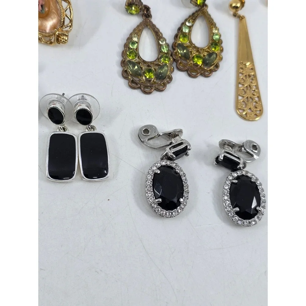 Vintage Costume Earring Lot 9 Pairs Cameo Heart Rhinestone Dangle‎ Clip On Post